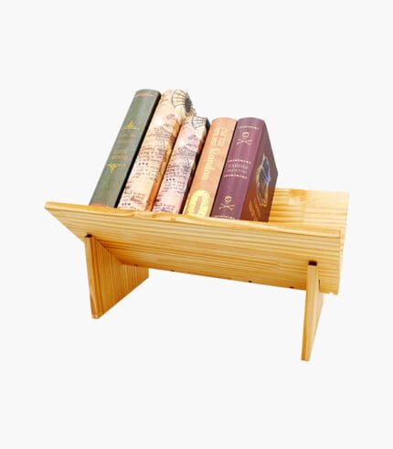 비스듬히 책꽂이